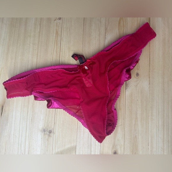 Sexy little Things jingle Bell Panty. New with tags. Size medium. - Picture 3 of 5